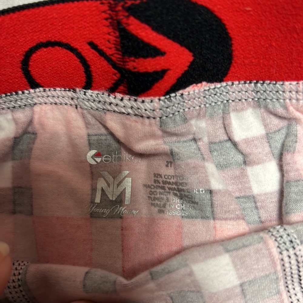 ‎Ethika - Picture 5 of 8